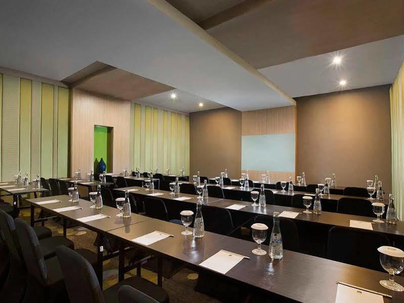 Swiss-Belcourt Bogor Hotell Exteriör bild